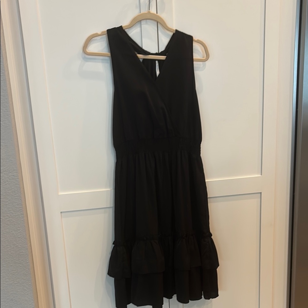 Elegant Black Sleeveless Dress